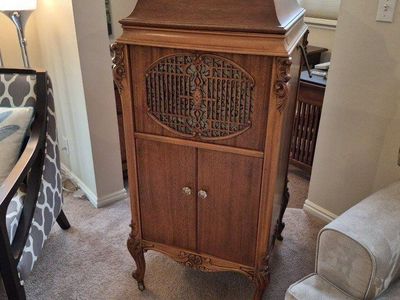 Brunswick Floor Model Phonograph/Record Player - Ornate Wooden Cabinet, Working Condition
