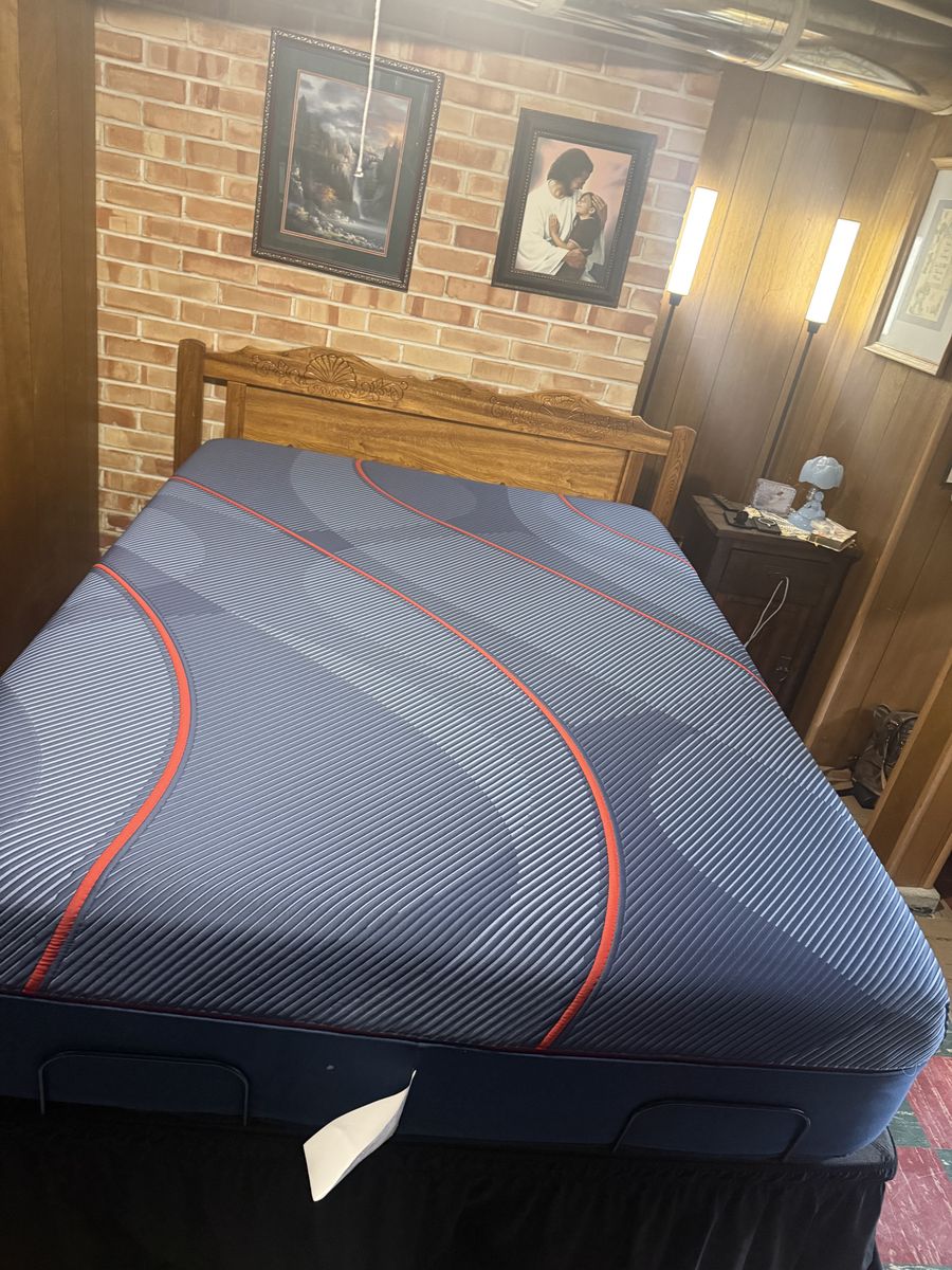 Sealy Posturepedic Elite High Point II Hybrid 14” Medium Queen Mattress
