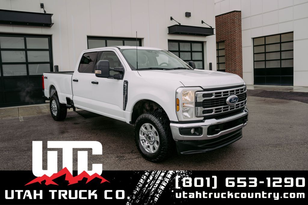 2024 Ford F-350 Super Duty XLT