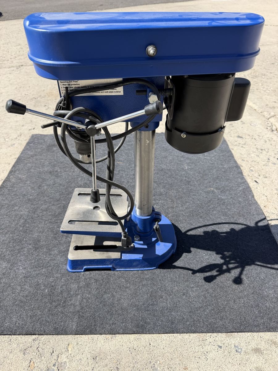Cummins Industrial Tools 5-Speed Drill Press