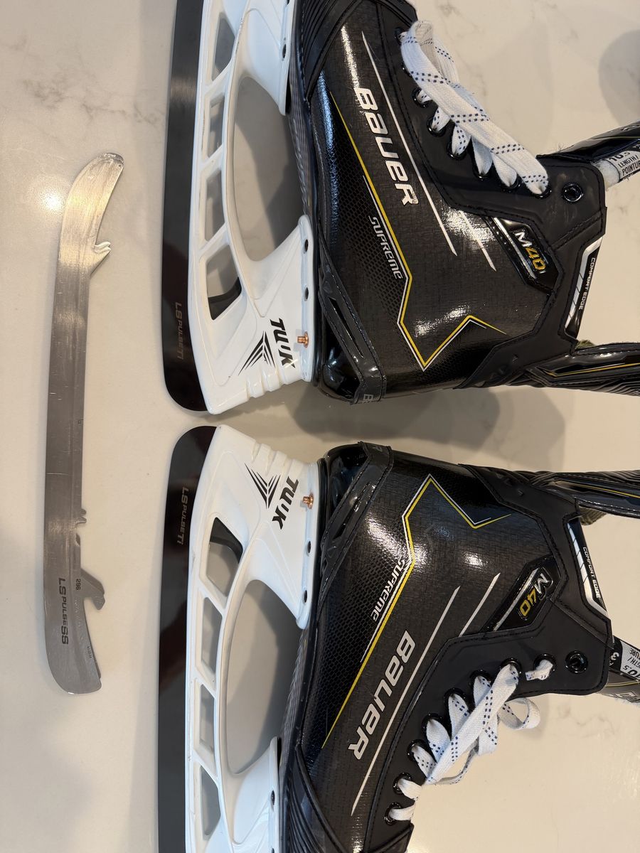 Bauer Supreme M40 Hockey Skates