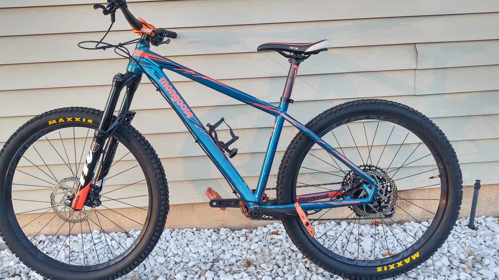 Mongoose ruddy comp retailed for 1900