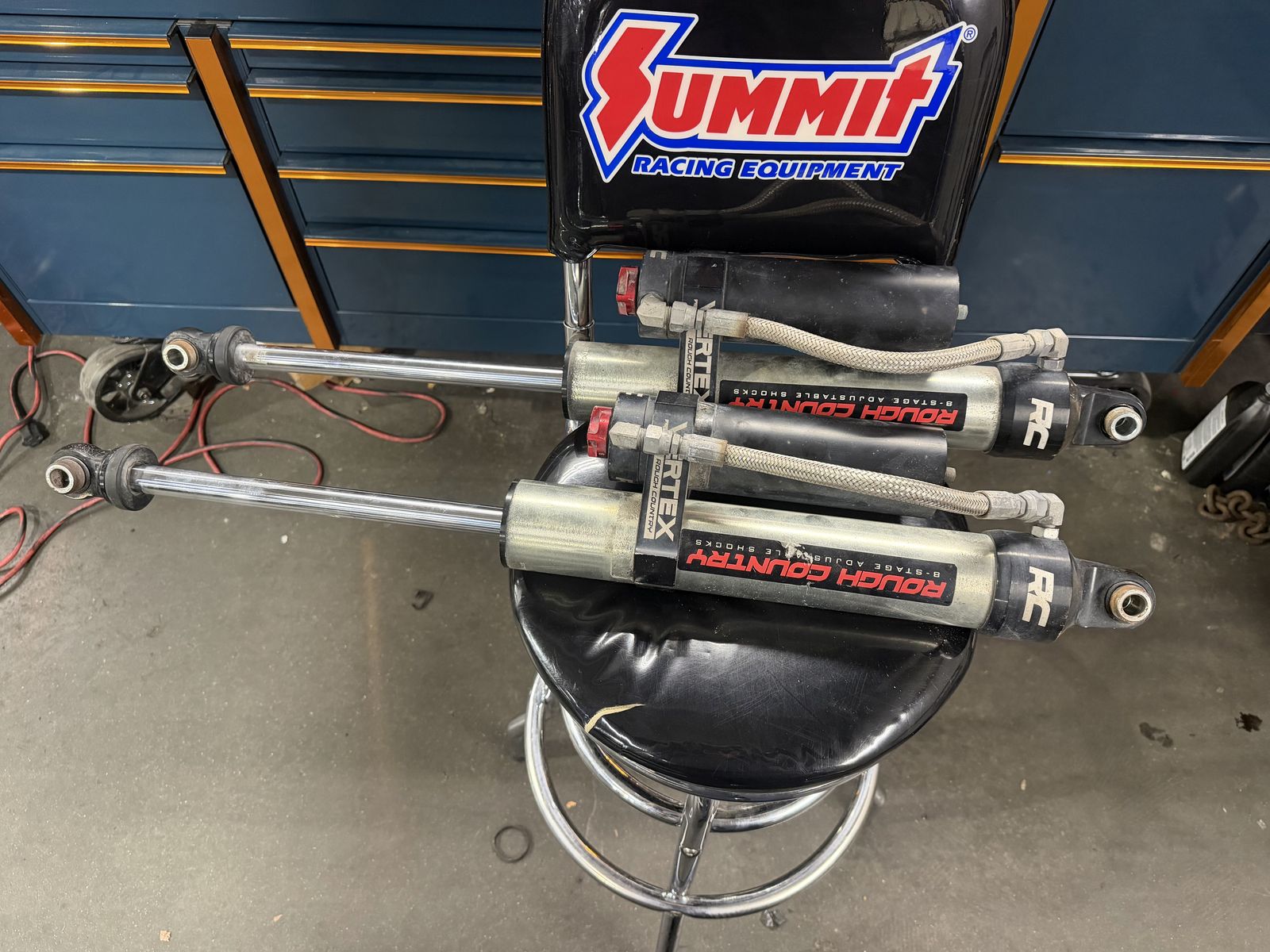 Rough Country Vertex 2.5 Chevy/GMC Rear Shocks