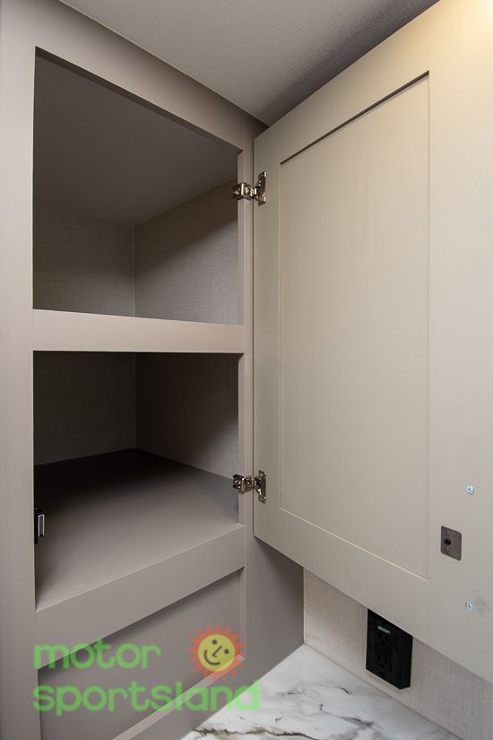 Main image 39