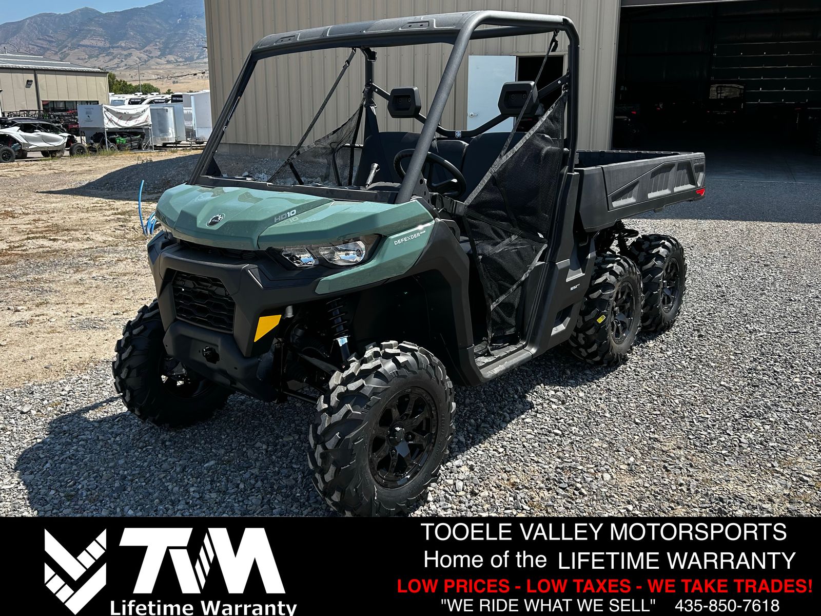 2026 Can-Am Defender 6x6 DPS