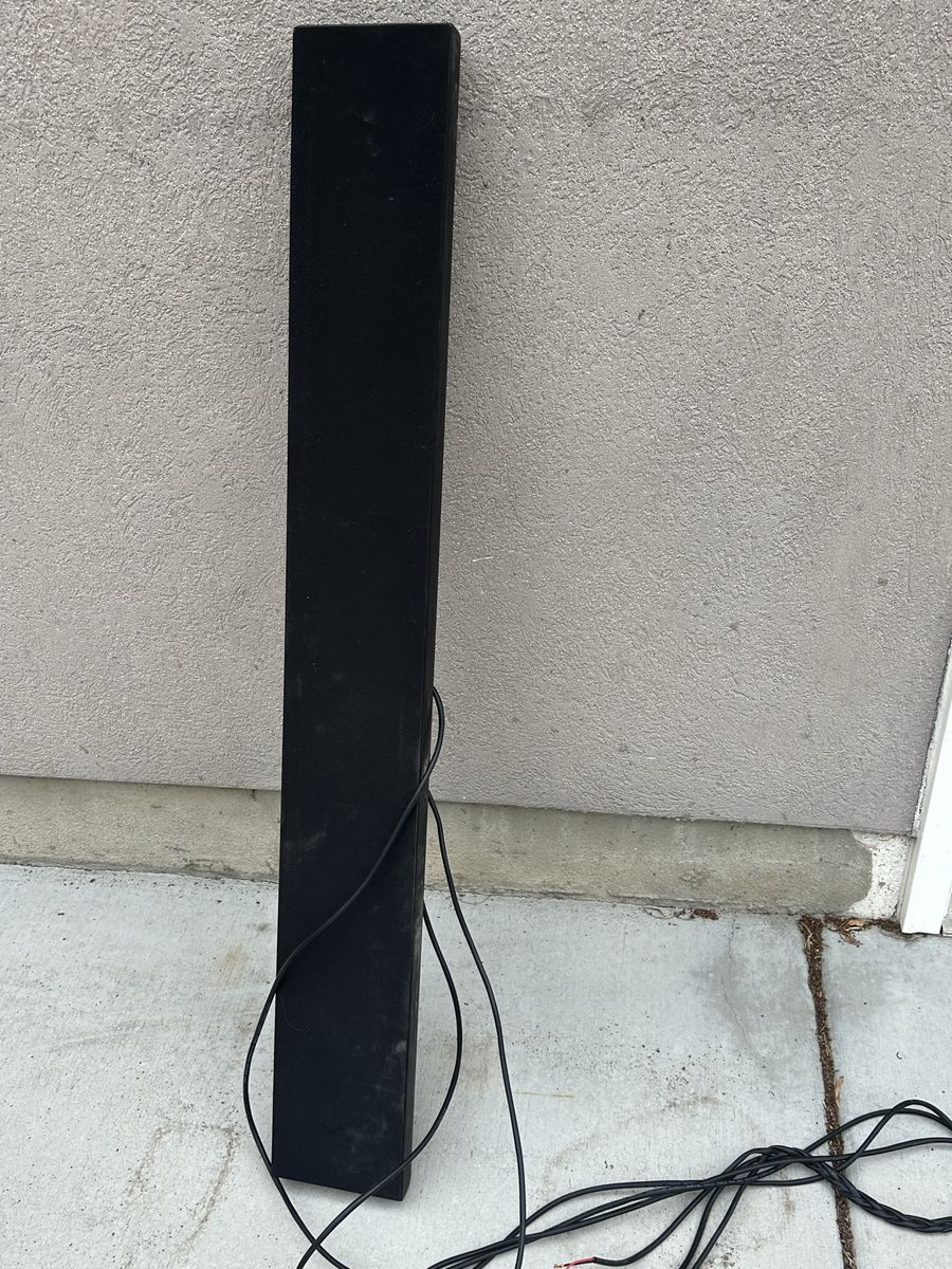 Black custom Soundbar Speaker with Wires - Used Audio Equipment