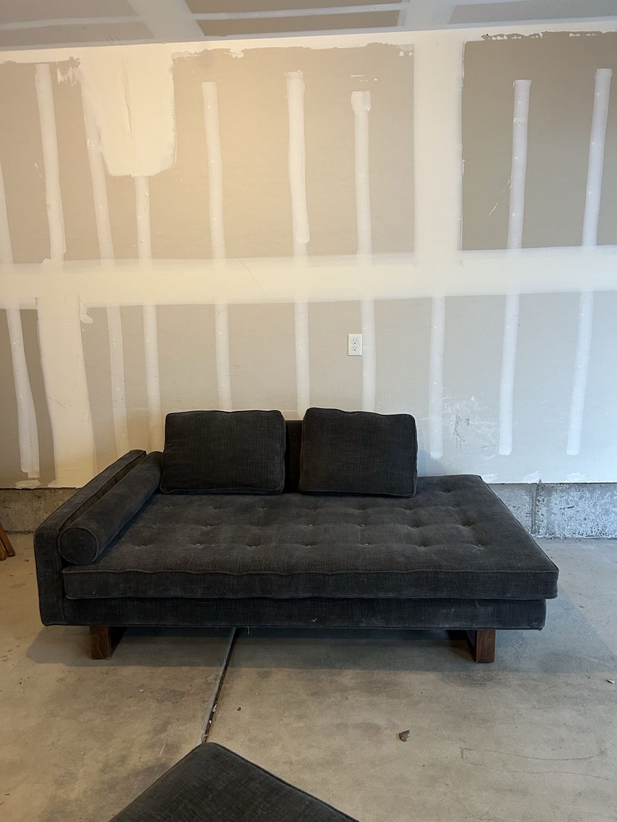 Right Arm Corner Chaise