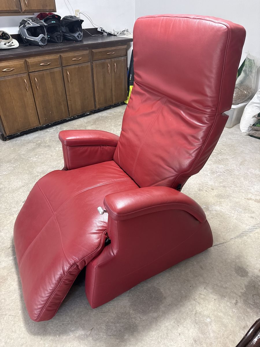 Zero-Gravity Recliner