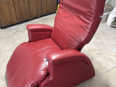 Zero-Gravity Recliner