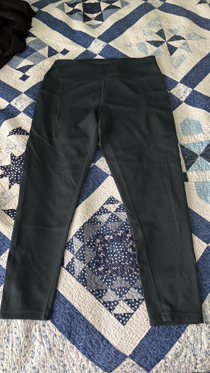 Blue leggings