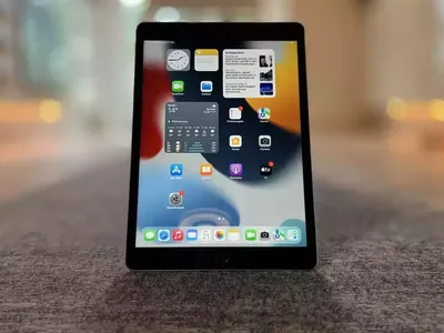 iPad 5th Gen - 32GB - WiFi+ Cellular