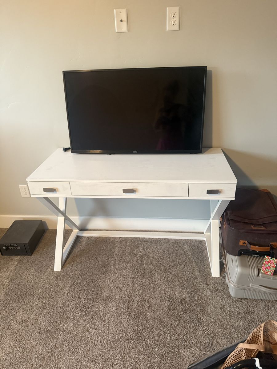 Desk and 40” tv