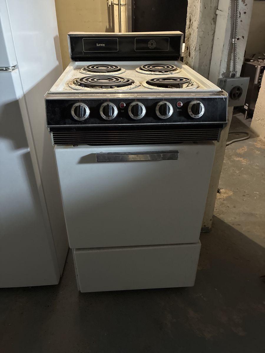 Sunray Electric Range Stove - White, 4-Burner Electric Coil Cooktop, Oven, Freestanding, 20”