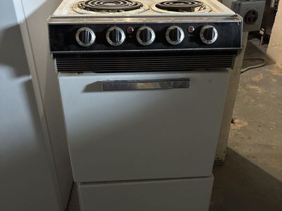 Sunray Electric Range Stove - White, 4-Burner Electric Coil Cooktop, Oven, Freestanding, 20”