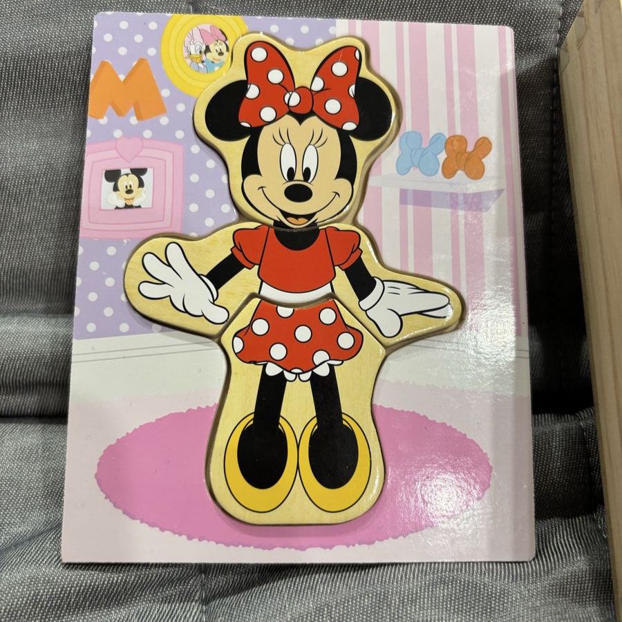 Melissa & Doug + Disney Minnie Mouse Wooden Dress-Up Puzzle Toy with Storage Box