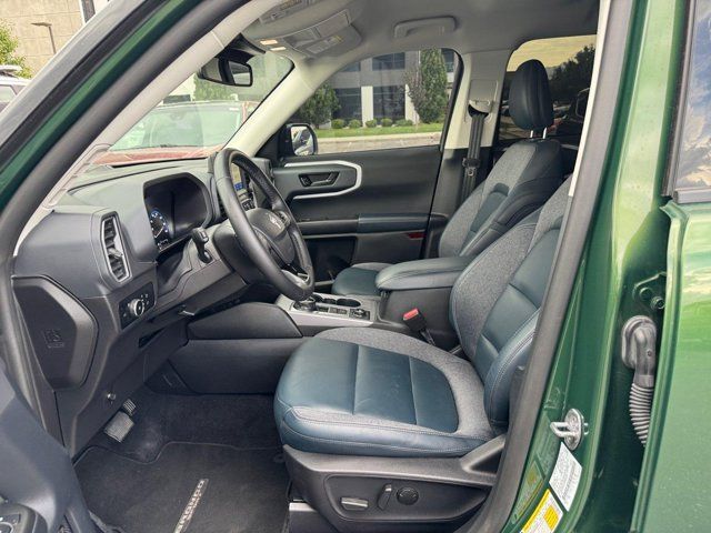 Main image 14