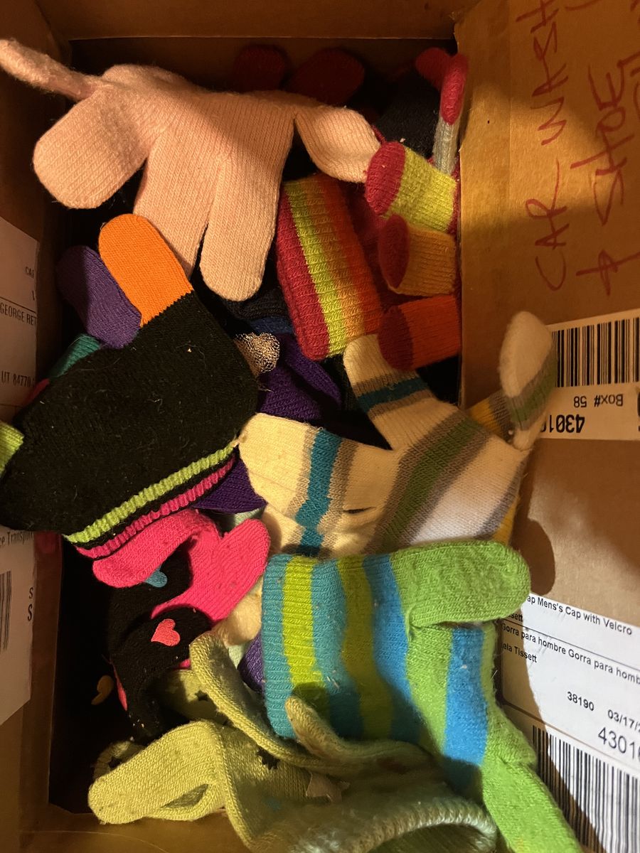 50 Individual Kid Gloves