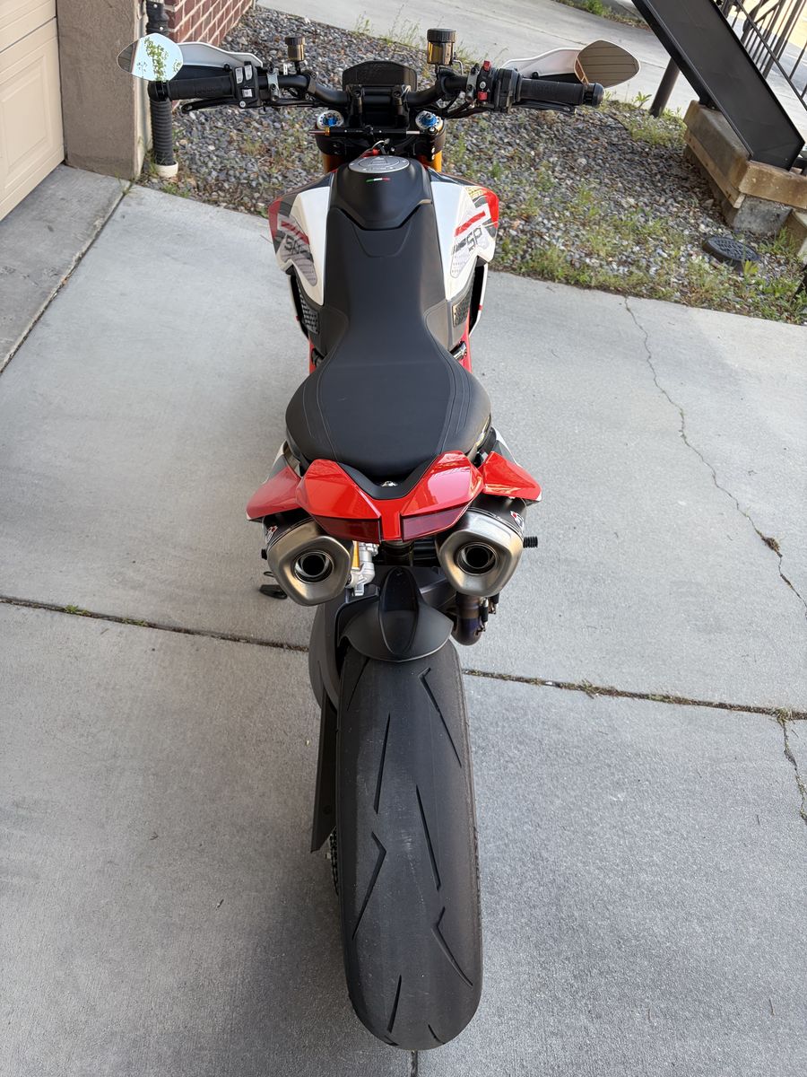 Main image 4