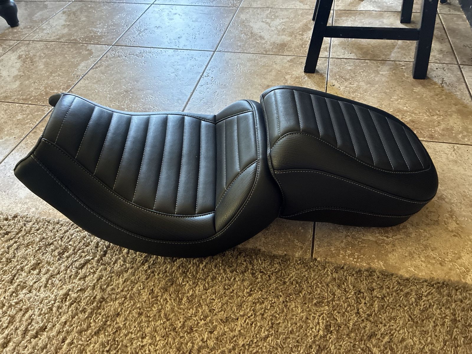 Mustang touring seat, Indian challenger 20-26 and Pursuit 22-26