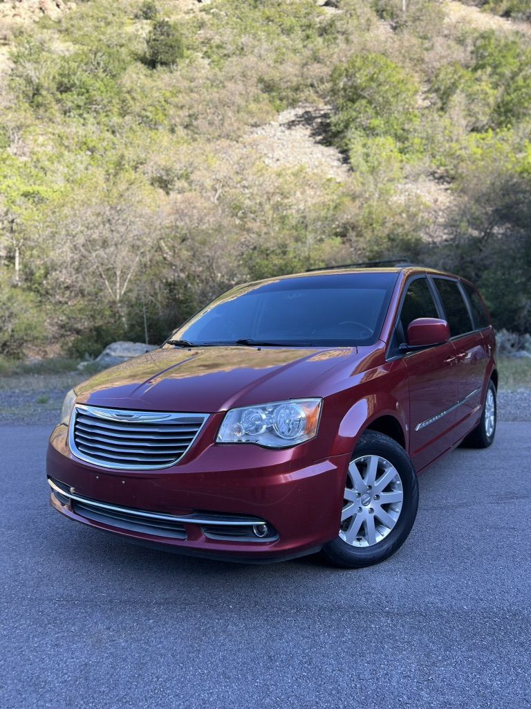2014 Chrysler Town and Country 
