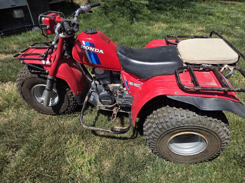 Honda ATC 200ES Big Red 3-Wheeler ATV - Red, Vintage Off-Road Fun