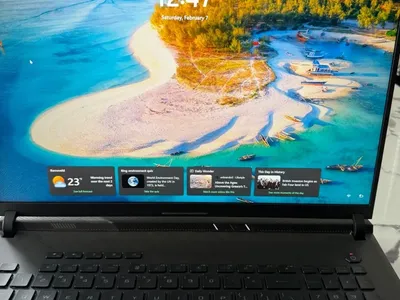 ASUS ROG Strix Scar 18 Gaming 18'' (2TB SSD Intel Core i9-13980HX 2.2GHz 32GB RAM