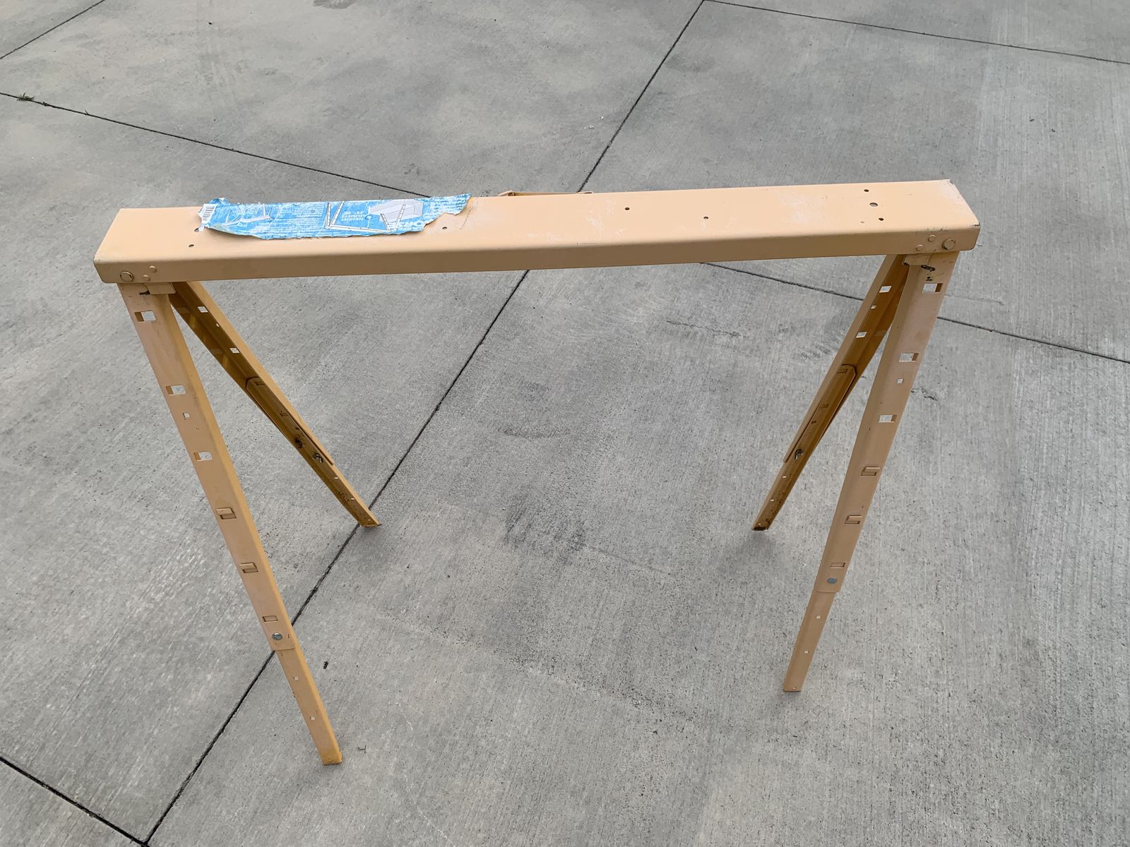 PRO Adjustable Folding Sawhorse