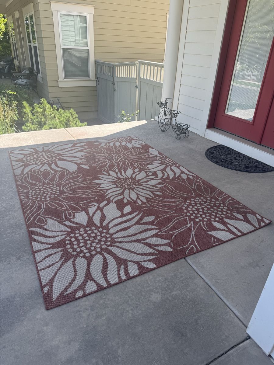 Outdoor Patio Rug 6.5x9 ft, Red Sunflower (105”x76”)