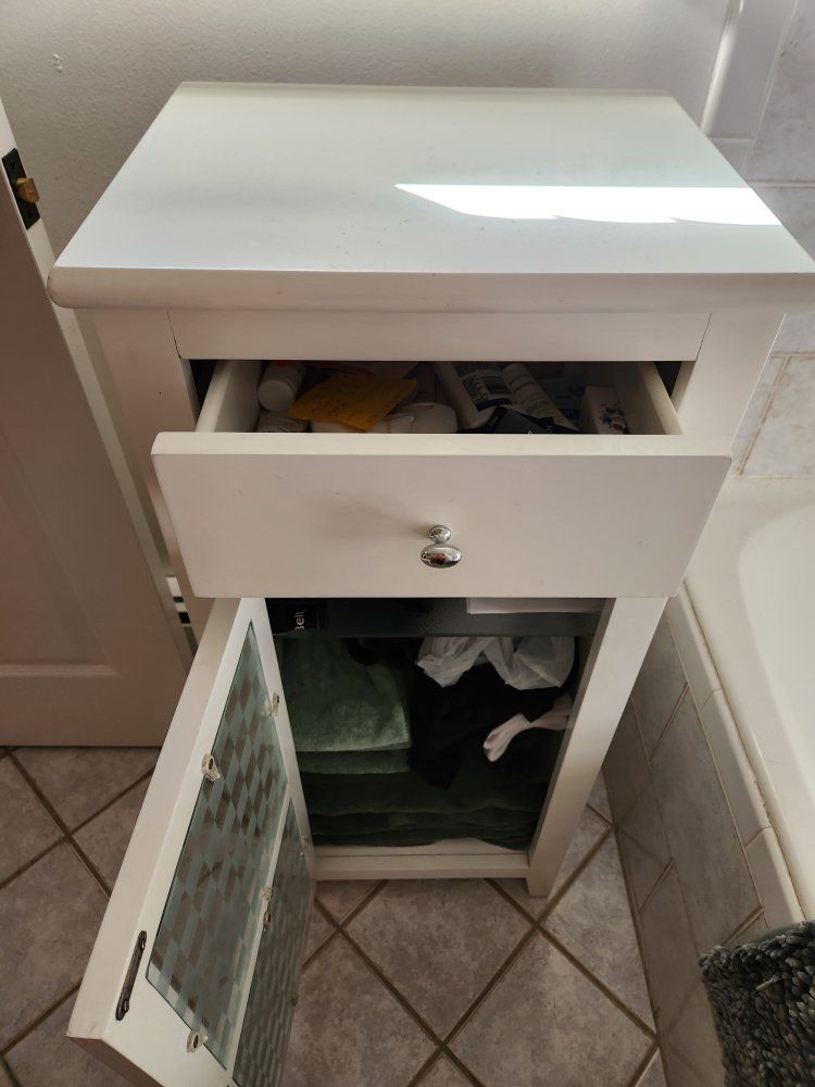 Main image 3
