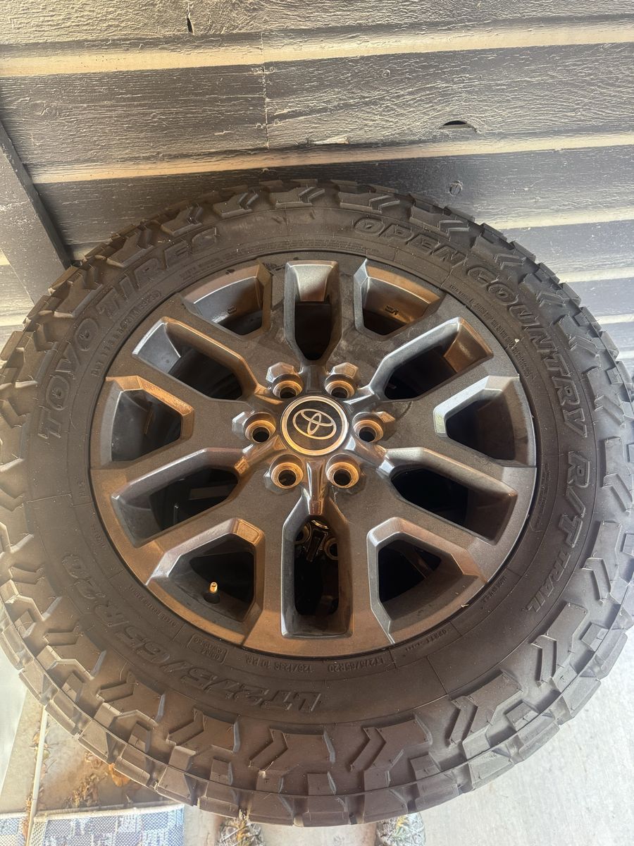 Toyo Open Country R/T Trail Tires (275/65R20) & Toyota Tundra Wheels