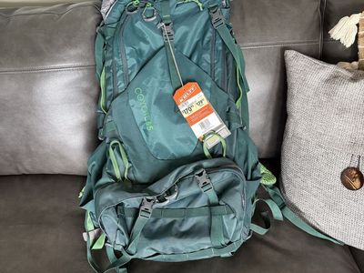 Kelly Coyote 65 backpack