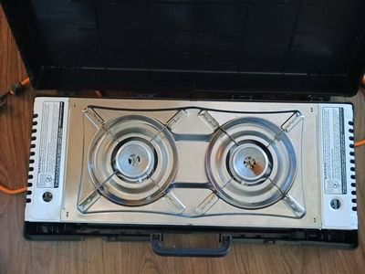 Gas stove for camping