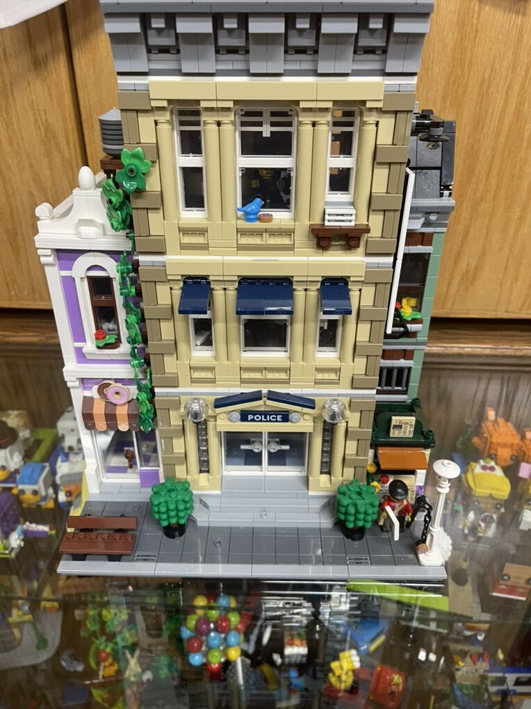Lego Police Station 10278