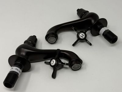 Kingston Brass Heritage Double Handle Basin Tap Faucet Oil Rubbed Bronze