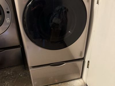 Samsung Washer/Dryer Pedestal