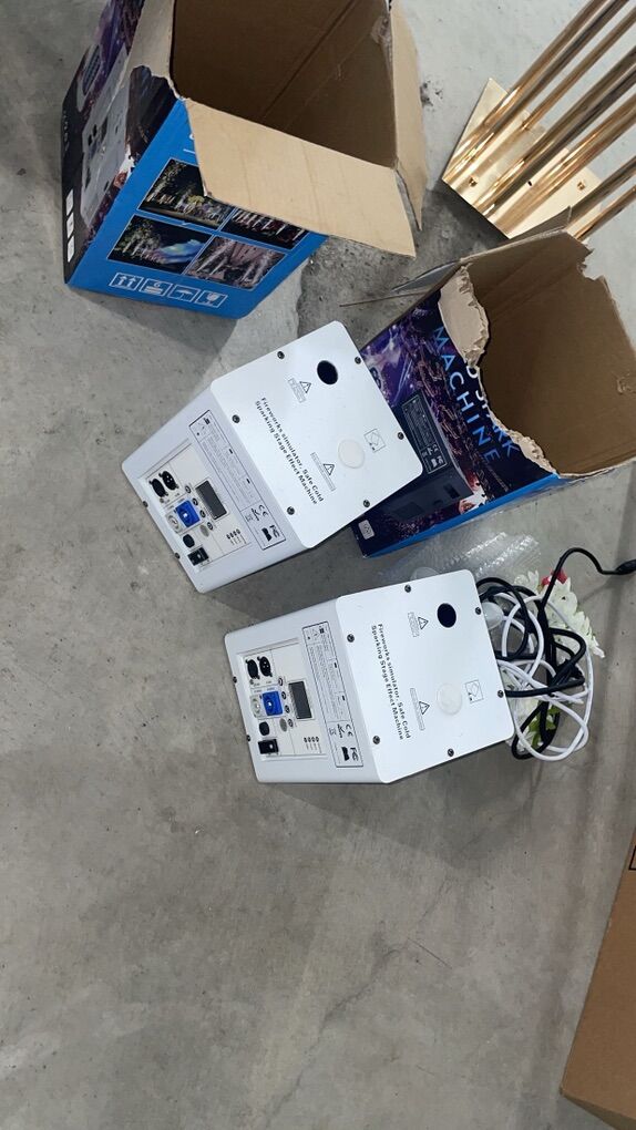 Cold Sparkle Machines For Weddings, Events