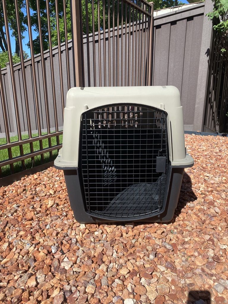 Pet Carrier In Excellent condition