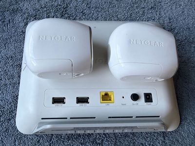 Netgear Arlo HD Wireless Security System (VMB3000 Base Station + 2 Cameras)