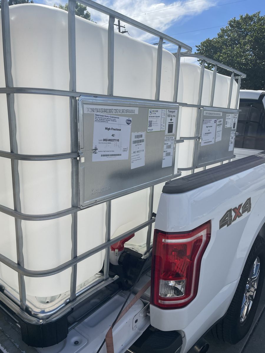 275 Gallon Food Grade IBC Tote Liquid Storage Tank with Metal Cage