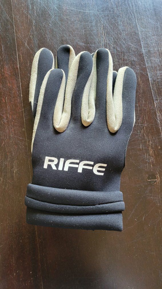 RIFFE Dive Glives