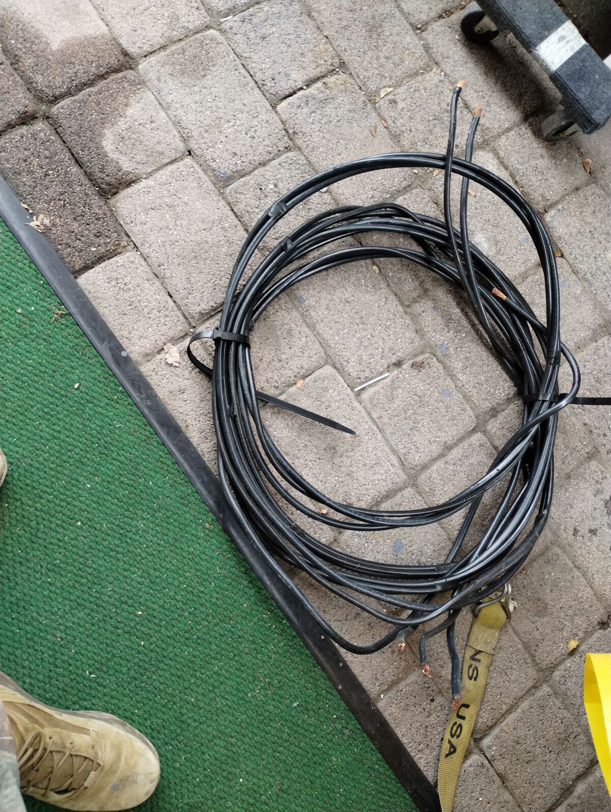 3 -20ft + 1 has a lug splice in heavy gage copper wire was temp main leads for cabin