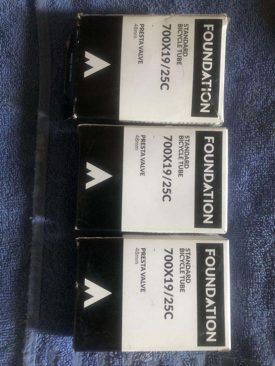 Road bike tires