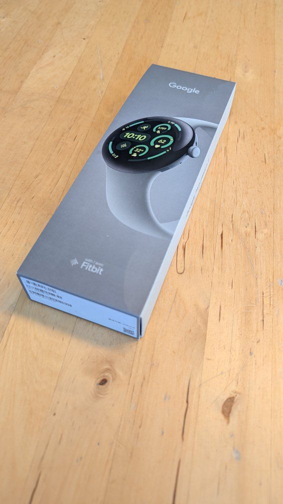 Google Pixel Watch 3 45mm Wi-Fi with Fitbit
