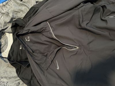 Lot of Nike Golf pullovers size XL