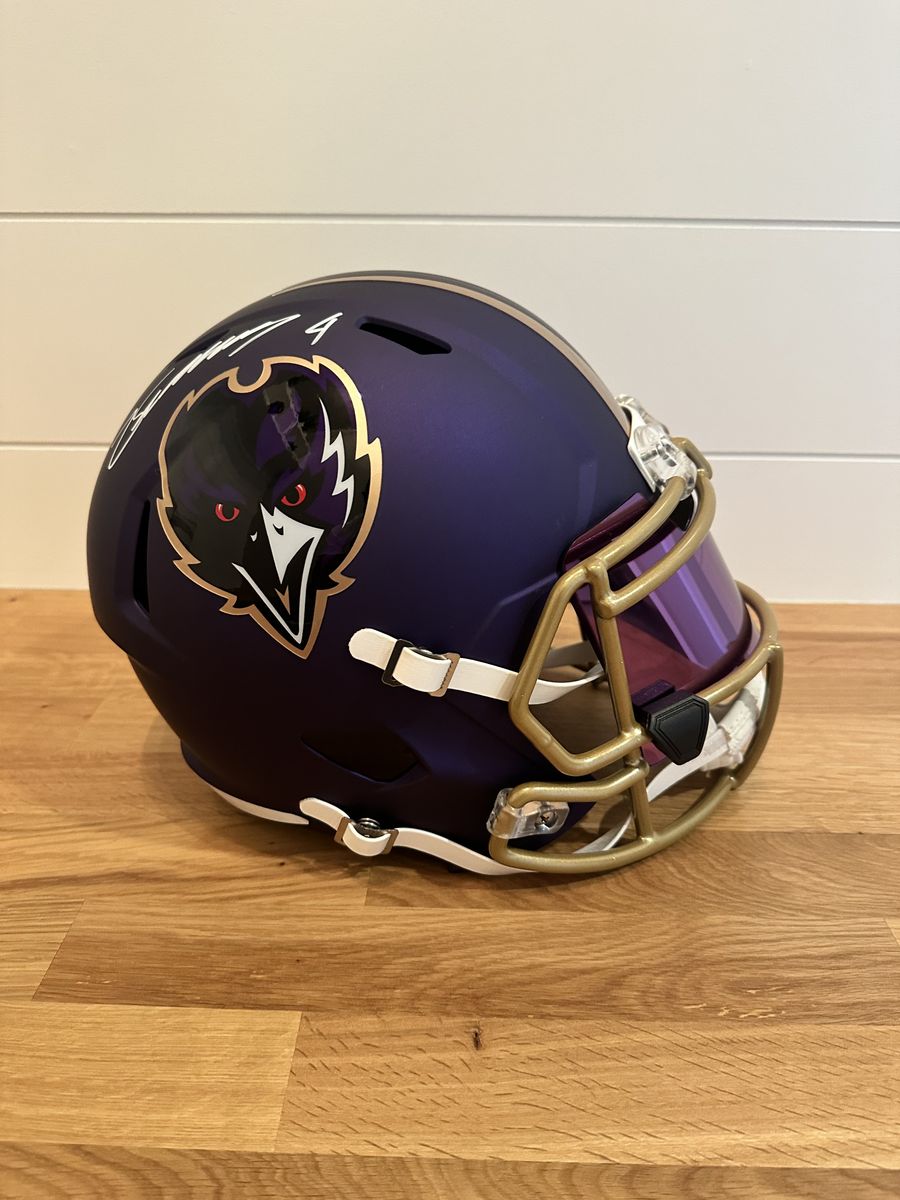 Zay Flowers Signed Baltimore Ravens Full Size Helmet – Beckett Certified