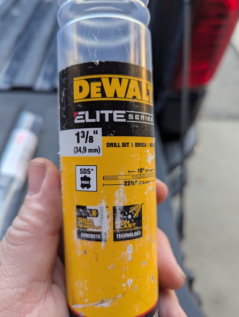 New DeWalt SDS MAX drill bit 1-3/8