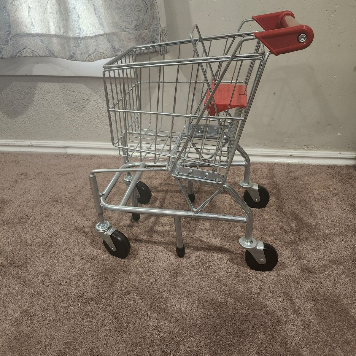 Melissa & Doug Metal Toy Shopping Cart and Mini Wire Baskets