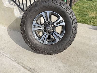 Toyota Tacoma 4Runner Rims and Tires 285/70R17 Bfg