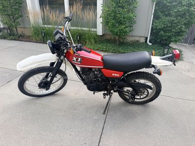 1980 Yamaha XT 250 Dirt Bike, Red, Used - Runs Great