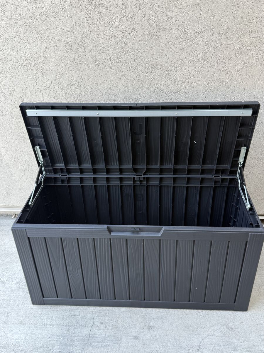 80 Gallon Waterproof Wood Resin Outdoor Deck Box with Hydraulic Lid Support